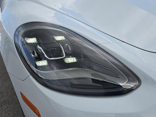2021 Porsche Panamera 2
