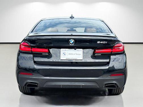 Black Sapphire Metallic 2023 BMW 540 i