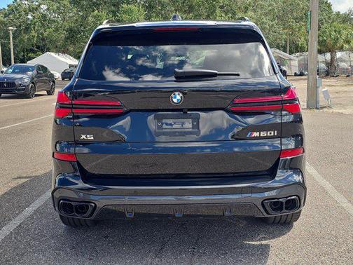 2026 BMW X5 M60i