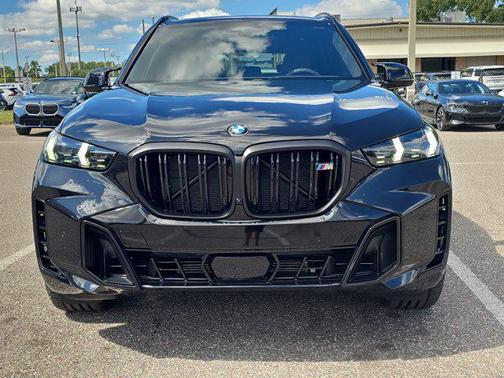 2026 BMW X5 M60i