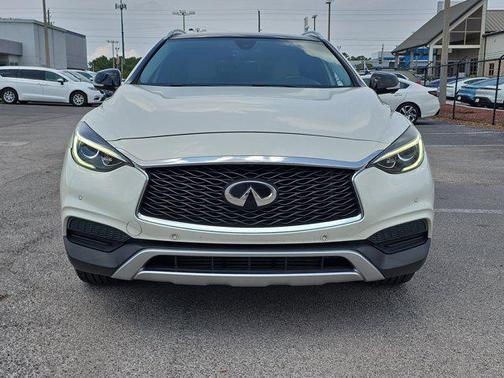 2019 INFINITI QX30 LUXE