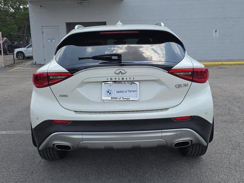 2019 INFINITI QX30 LUXE