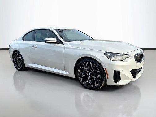 2025 BMW 230 230i