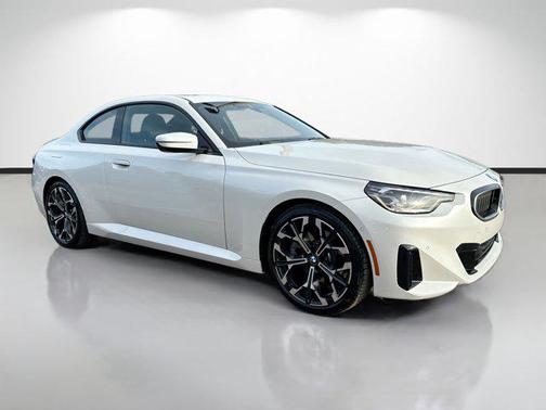 2025 BMW 230 230i