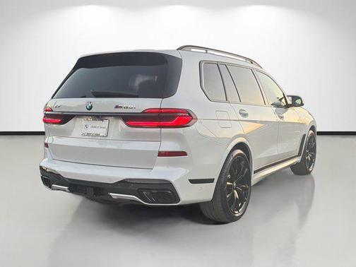 2026 BMW X7 M60i