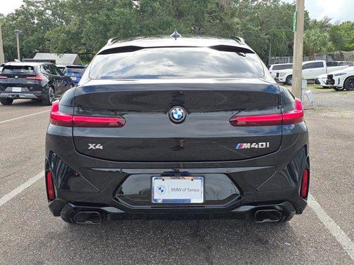 2025 BMW X4 M40i