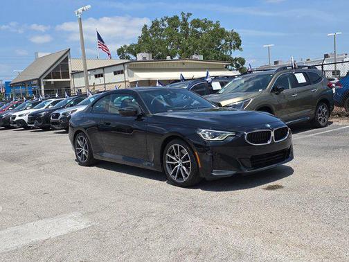 2024 BMW 230 i