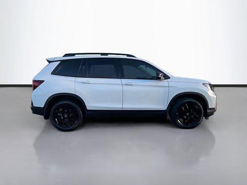 2025 Honda Passport AWD Black