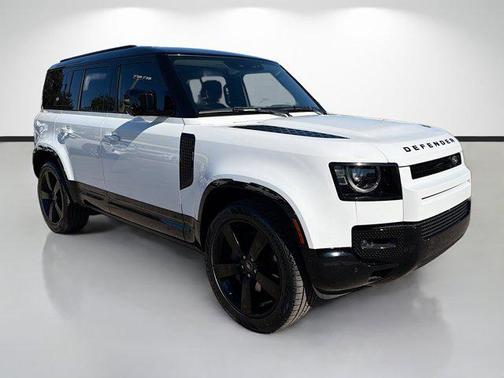 2024 Land Rover Defender 110 P400 X-Dynamic SE