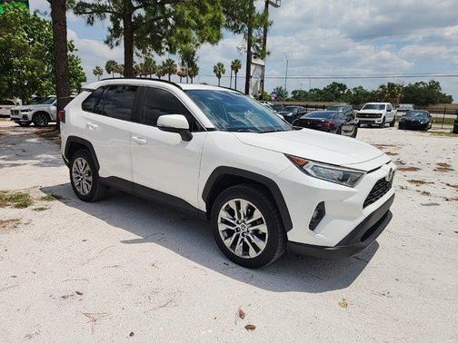 2019 Toyota RAV4 XLE Premium