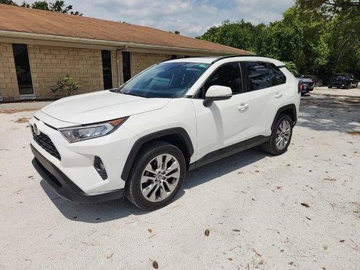 2019 Toyota RAV4 XLE Premium