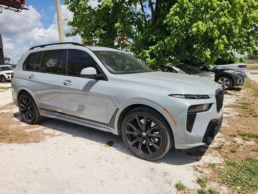 Brooklyn Grey Metallic 2024 BMW X7 xDrive40i