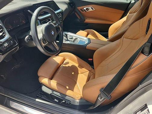 Alpine White 2023 BMW Z4 sDrive30i