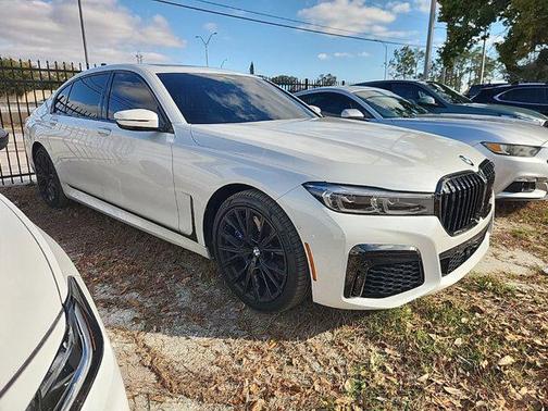 2022 BMW 750 i xDrive