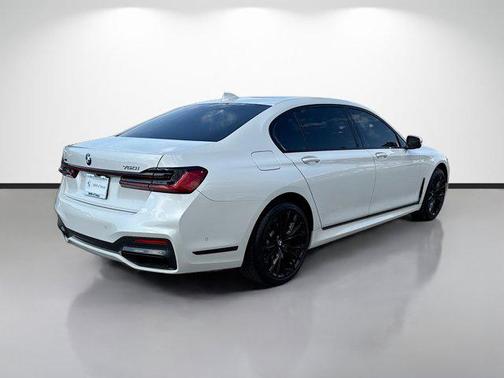 2022 BMW 750 i xDrive