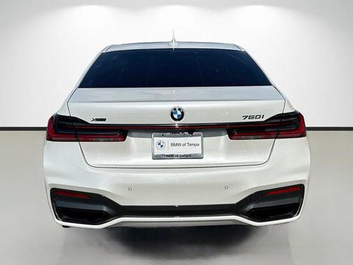 2022 BMW 750 i xDrive