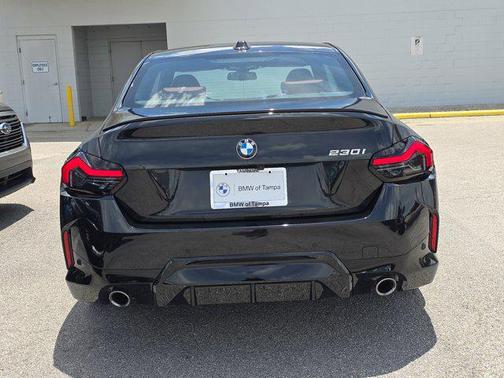2024 BMW 230 i