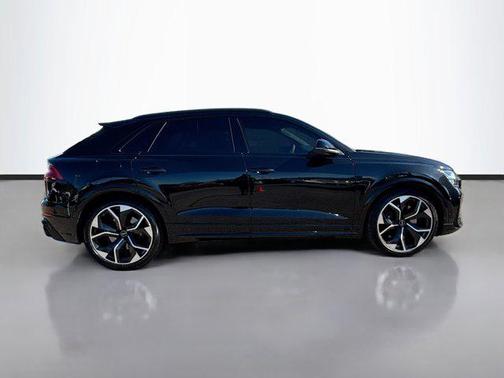 2022 Audi RS Q8 4.0T