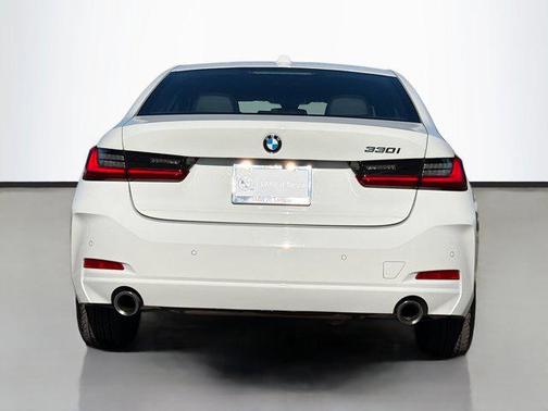 2023 BMW 330 330i