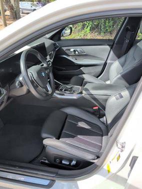 2023 BMW 330 330i