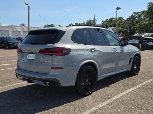 2026 BMW X5 M60i