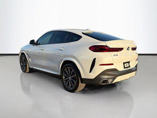 2025 BMW X6 xDrive40i