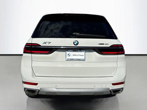 2025 BMW X7 xDrive40i