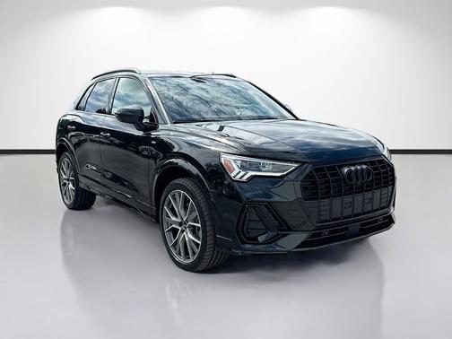 Mythos Black Metallic 2025 Audi Q3 45 S line Premium Plus