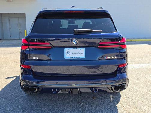 2025 BMW X5 M60i