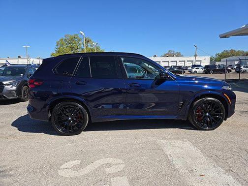 2025 BMW X5 M60i
