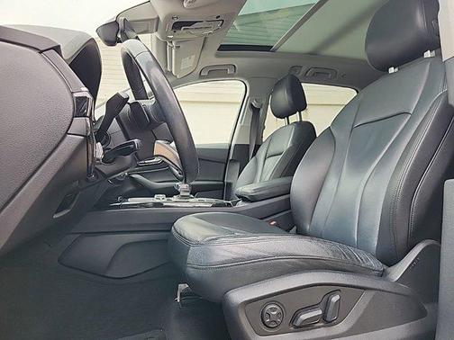 2019 Audi Q7 55 Premium Plus