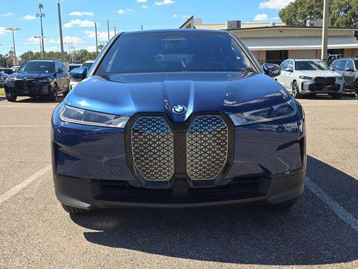 2025 BMW iX xDrive50
