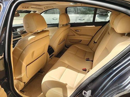 Black Sapphire Metallic 2015 BMW 528 528i