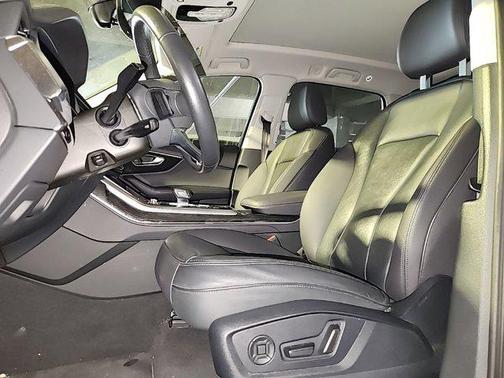 2023 Audi Q7 55 Premium Plus