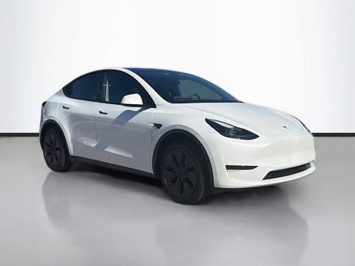 2025 Tesla Model Y Long Range Dual Motor Rear-Wheel Drive