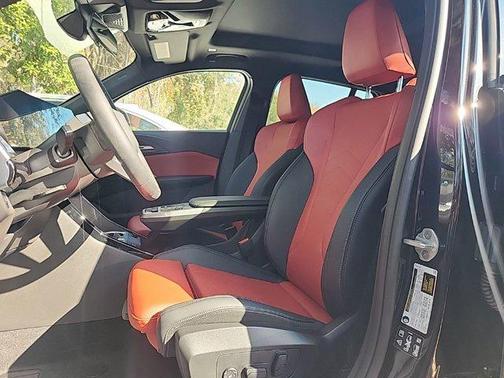 2025 BMW X2 xDrive28i