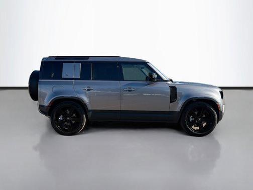 2024 Land Rover Defender 110 P300