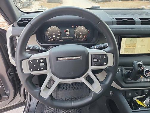 2024 Land Rover Defender 110 P300