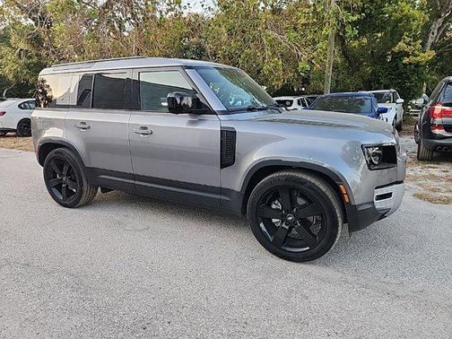 2024 Land Rover Defender 110 P300