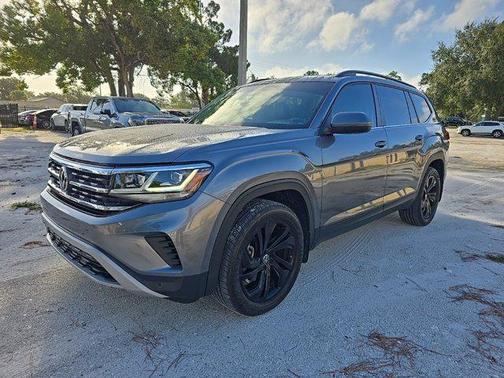 2023 Volkswagen Atlas 3.6L SE w/Technology