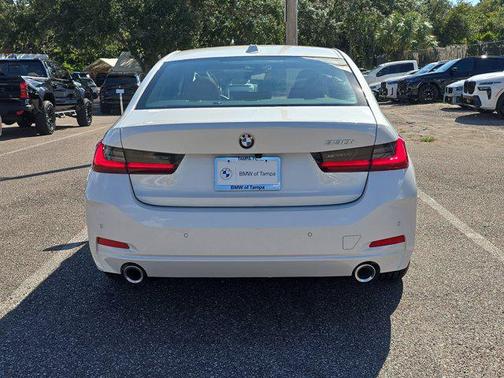 2024 BMW 330 i