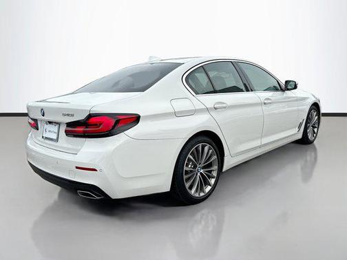 2022 BMW 540 i