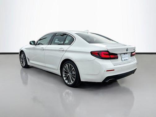 2022 BMW 540 i
