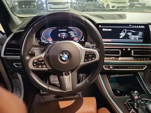 2022 BMW X5 M50i