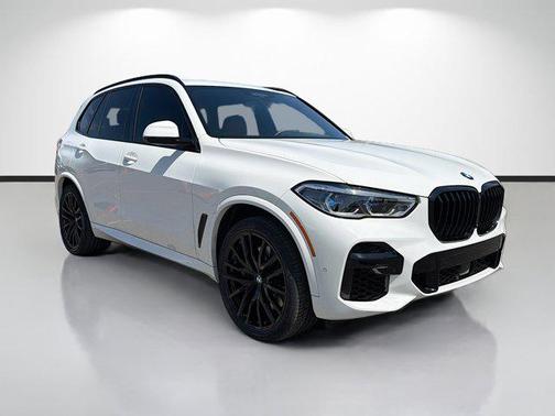 2022 BMW X5 M50i