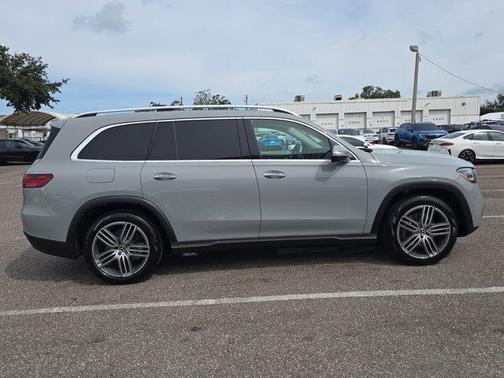 2024 Mercedes-Benz GLS 450 4MATIC