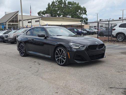 2023 BMW 230 i