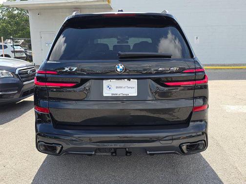 2026 BMW X7 xDrive40i