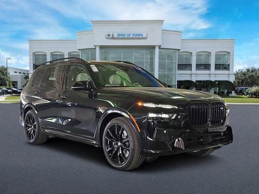 2025 BMW X7 M60i