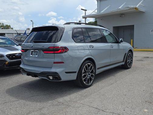 2026 BMW X7 xDrive40i